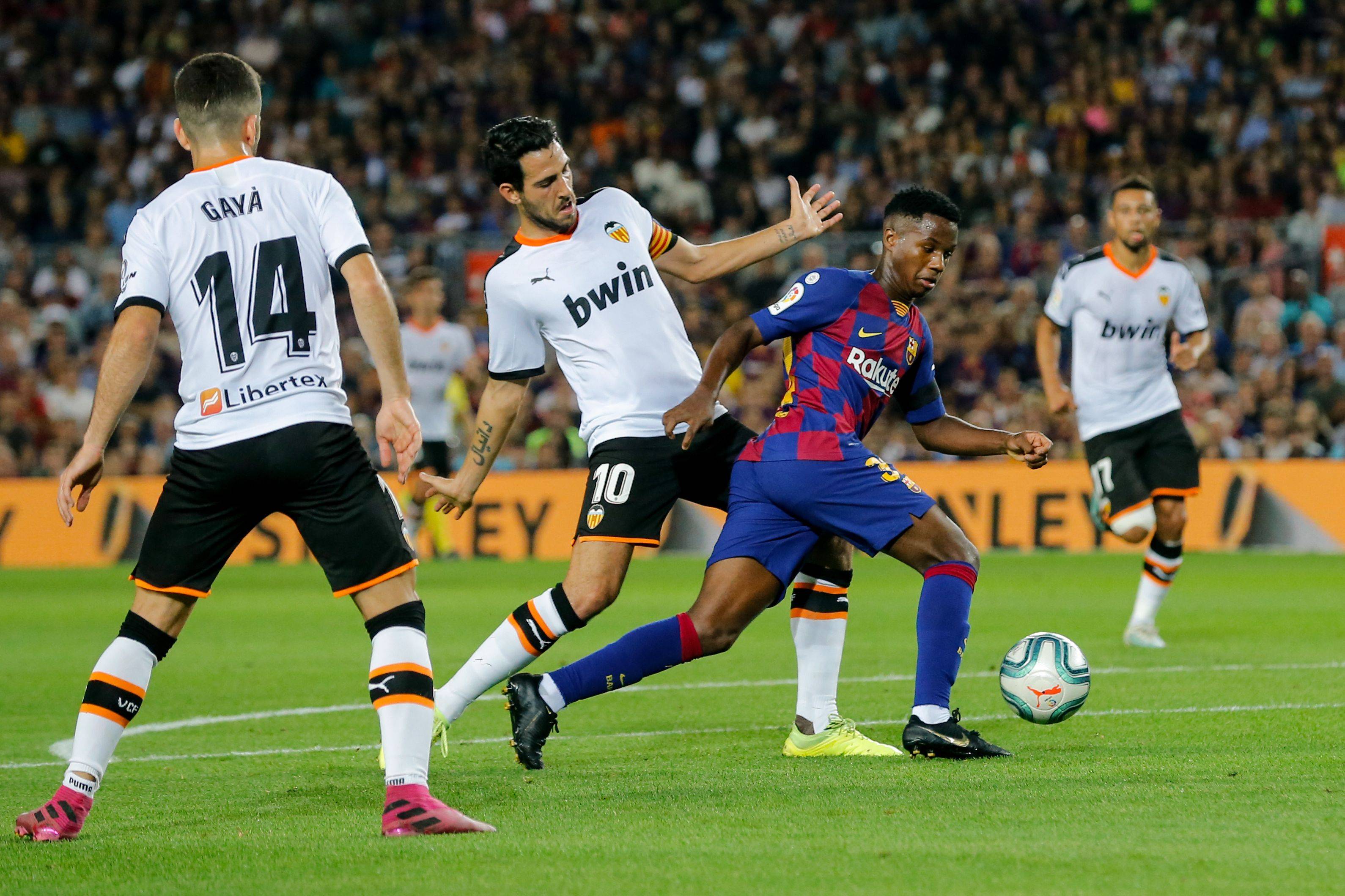 足球比赛在全球范围内引起轰动