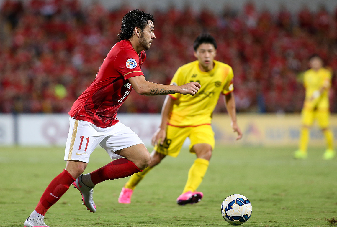 爱游戏官网-柏太阳神逆袭成功，豪取三分