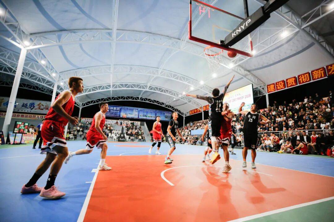 爱游戏亚洲官网-关于最新一季篮球联赛开启，各支球队备战热情高涨的信息