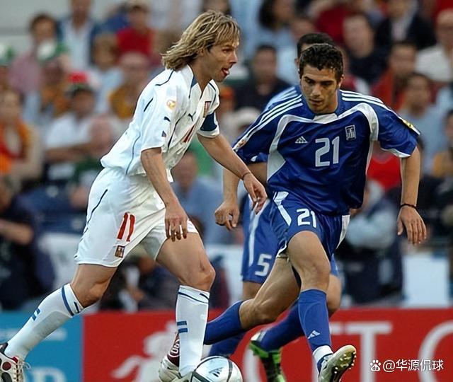 爱游戏在线-欧国联赛有哪些球员是本赛季的黑马？