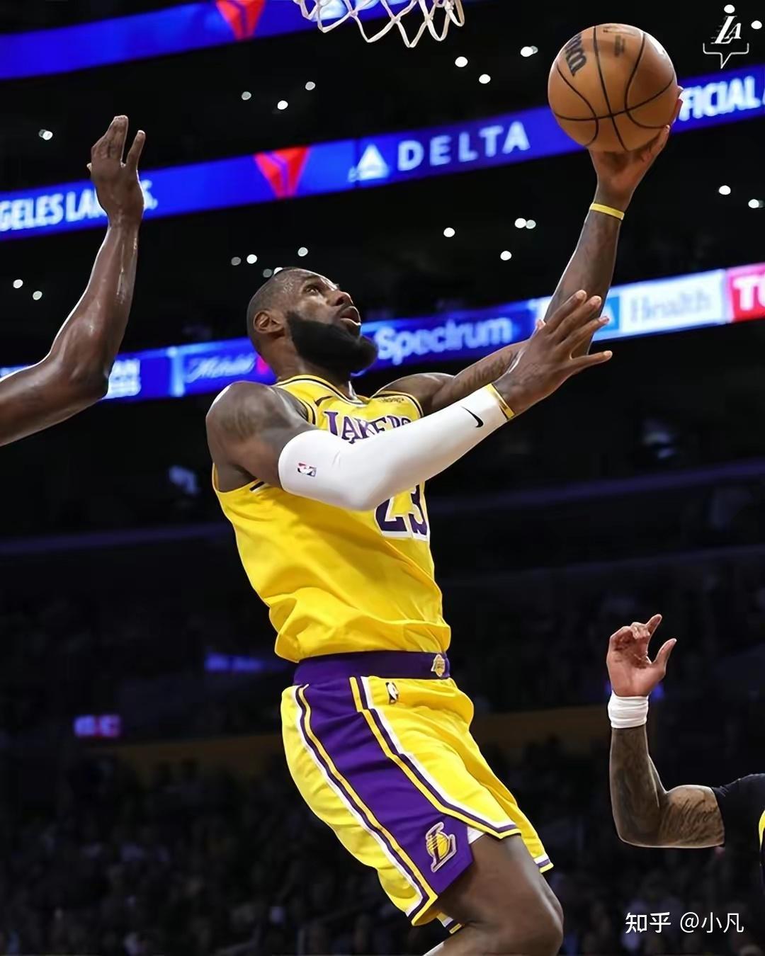 包含勇士击败湖人赢得关键胜利的词条