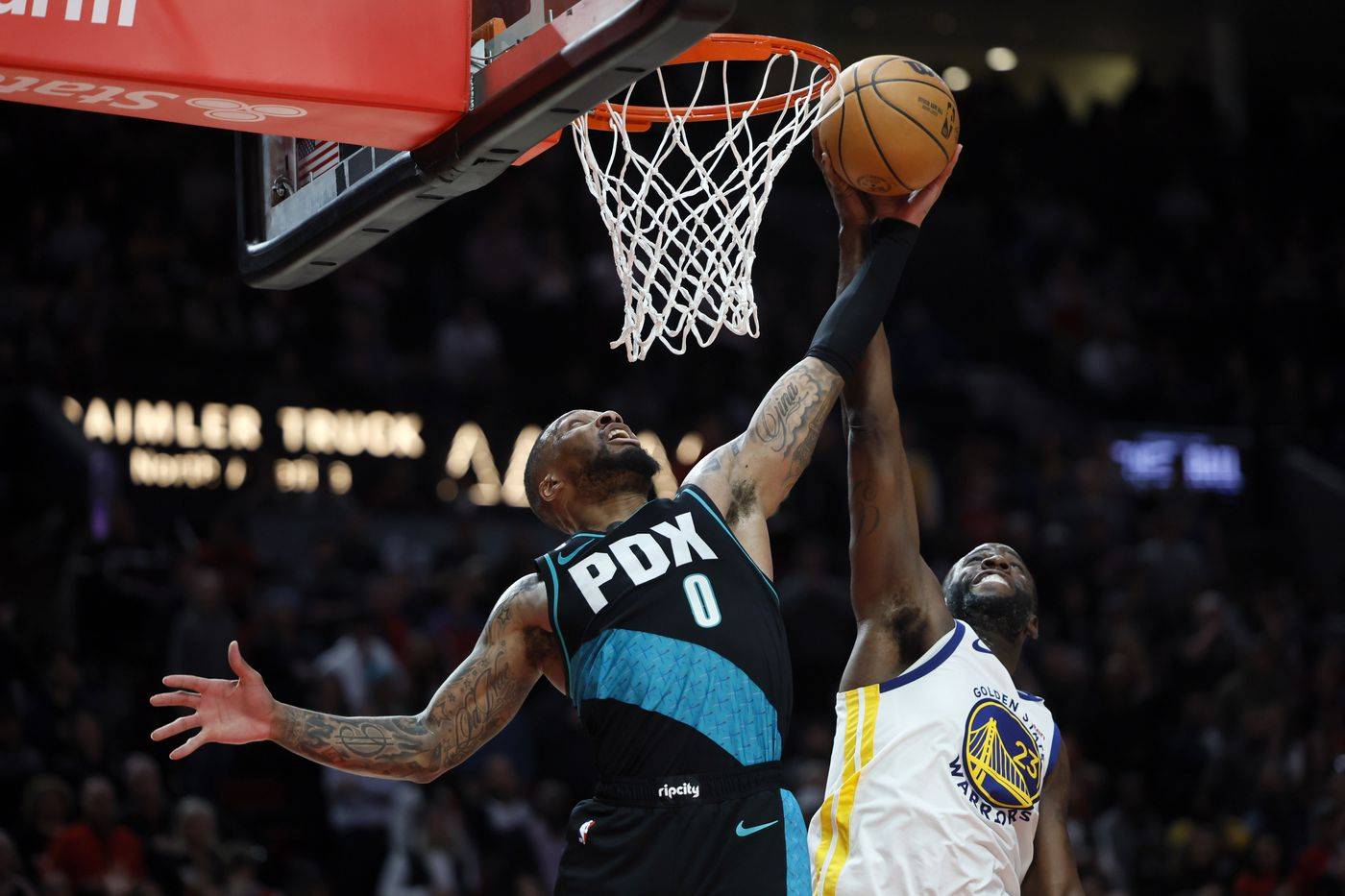 爱游戏官网入口-开拓者逆转圣奇努，利拉德独得38分