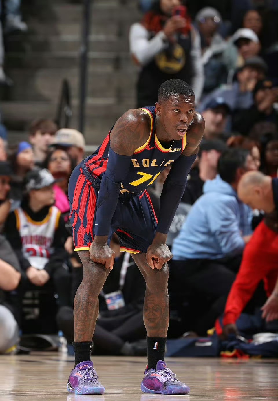 关于勇士遭灰熊横扫，康利22分9助攻的信息